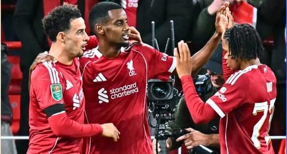 Isak Scores First Liverpool Goal In League Cup Win, Chelsea Survive Scare