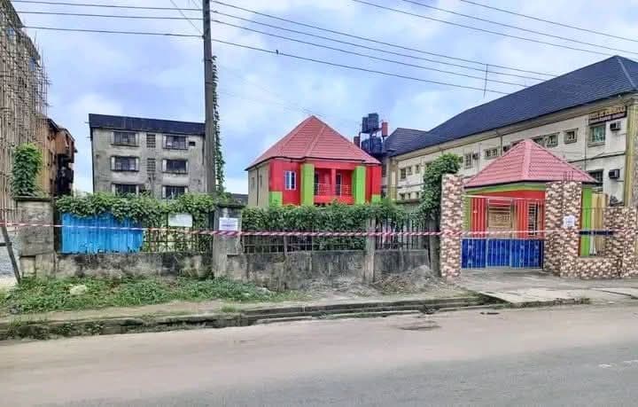 Aba residents are raising serious concerns over alleged excessive land rent charges amounting to ₦1,185,000, a situation they describe as both exploitative and insensitive.