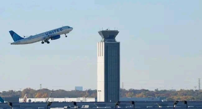 US Air Travel Could ‘Slow To A Trickle’ As Shutdown Bites — Transport Secretary